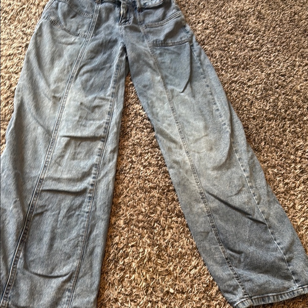 Casual Blue wide legged baggy jeans